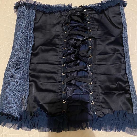 Corset top - Picture 2 of 2